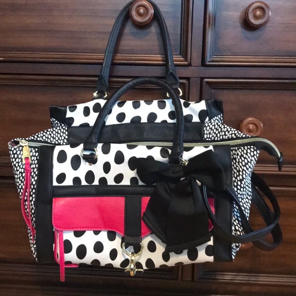 Betsey Johnson medium size purse